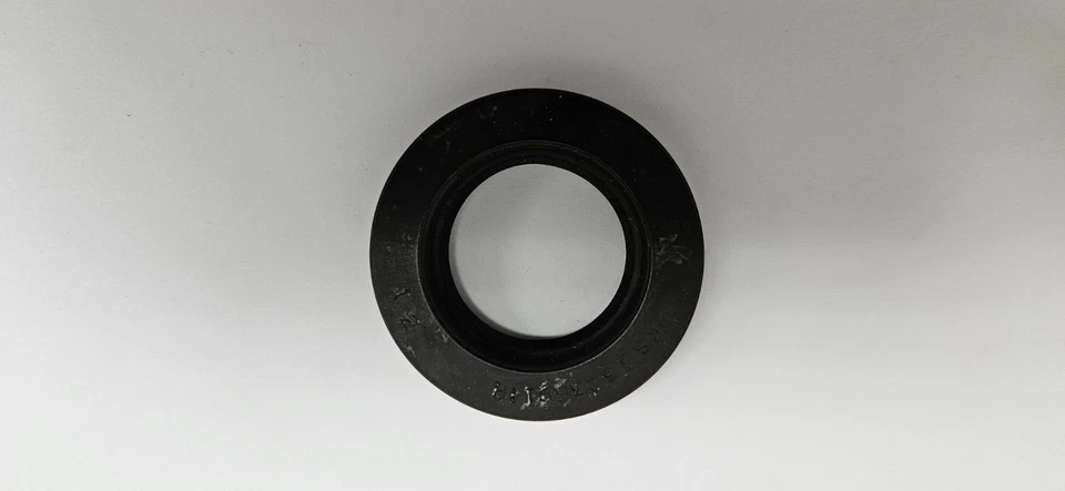 Chrysler Windsor New Yorker DeSoto S-15 1951-1953 sello de eje de turbina 1323691 nuevo de stock Foto 3 de 4