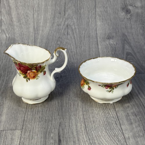 Royal Albert Old Country Roses Tea Cups & Saucers Set x7 + Milk Jug & Sugar Cup - Picture 17 of 24
