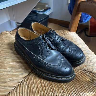 Doc Martens 3989 Wingtip Black Leather Shoes Mens Size UK 9 / 42