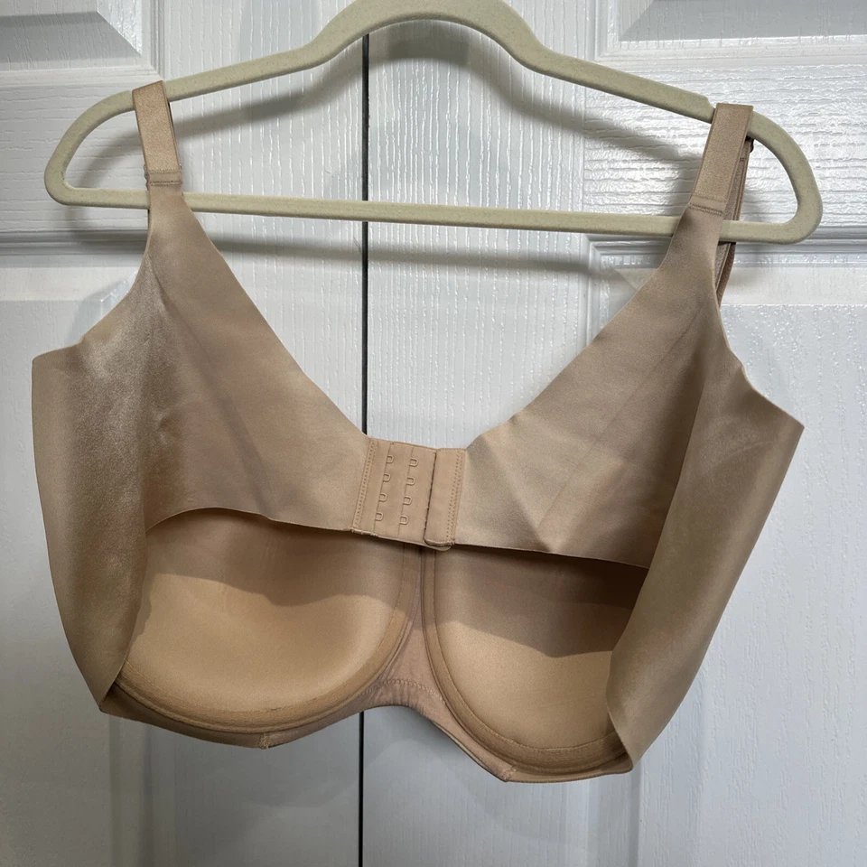 Balconet trasero desaparecido Soma talla 44DDD Foto 2 de 3