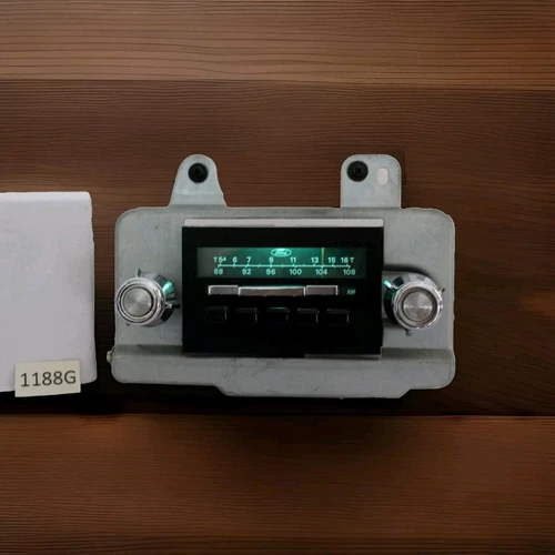 1974-1976 FORD MUSTANG II RADIO MODEL # 8009 SERVICED TESTED WORKING VINTAGE