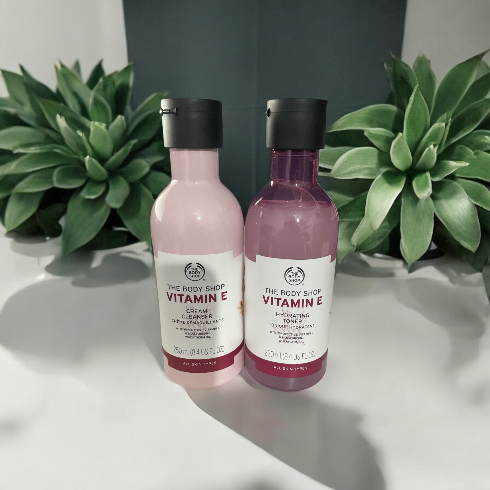 The Body Shop Vitamin E Hydrating Toner & Cream Cleanser ~ 250 ml