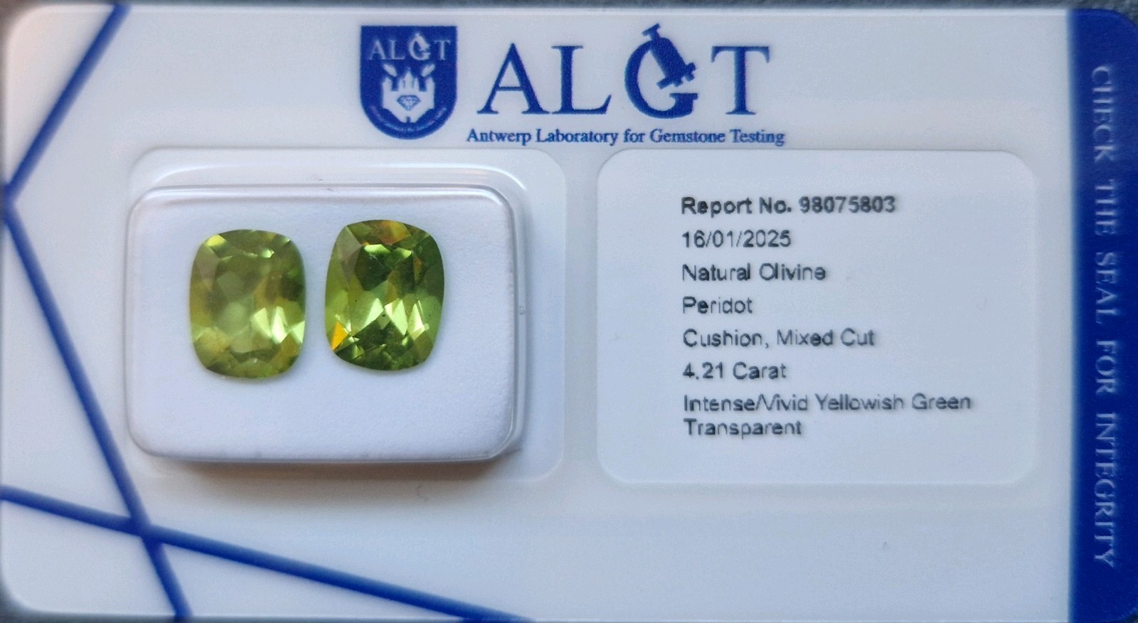 Péridot 4.21 carats olivine verte, pierre précieuse idéale pour un cadeau d'anniversaire