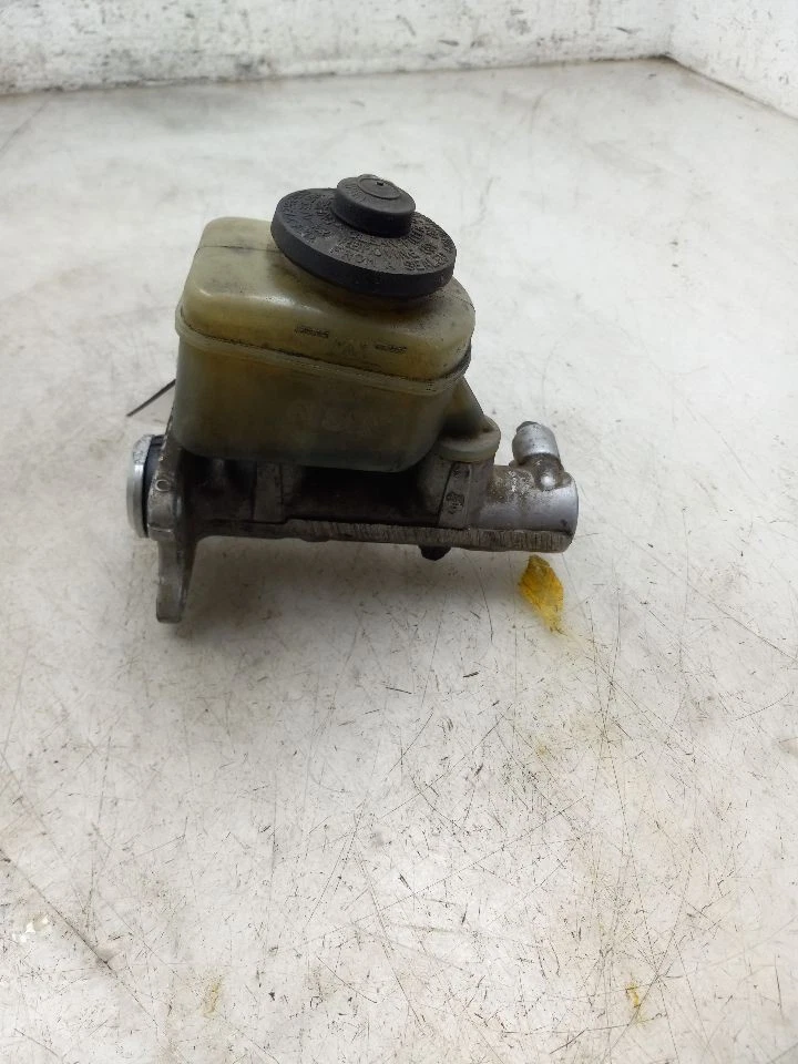 95 96 97 98 TOYOTA T100 2,7 L FRENO CILINDRO MAESTRO SIN ABS Foto 2 de 4