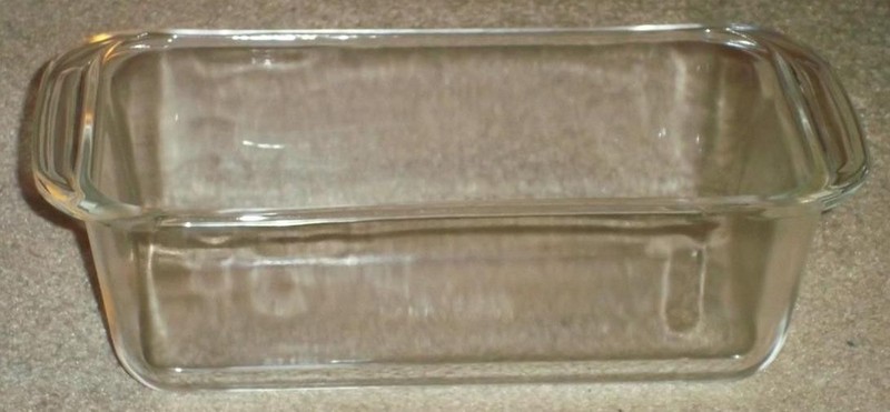 VINTAGE PYREX GLASS CASSEROLE / BAKING / LOAF DISH WITH HANDLES, #213