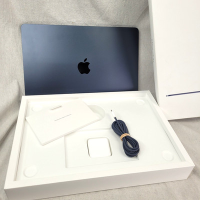 Apple MacBook Air M4 A3241 10 CPU 15'' 16GB 256 SSD MW1L3LL/A Low Cycle Count