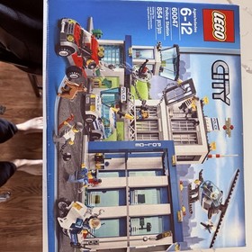 LEGO CITY Police Station (60047) NEW IN BOX RETIRED SOLD OUT COLLECTORS ITEM
