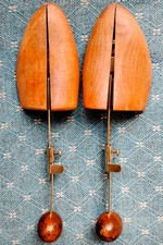 Vintage Adjustable Wooden Shoe Trees Stretchers - Size 3 EXCELLENT CONDITION