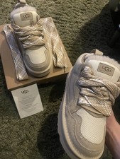 UGG Lowmel Trainers In A Sand-colored Suede Uk 6 Brand New In Box Fast Delivery