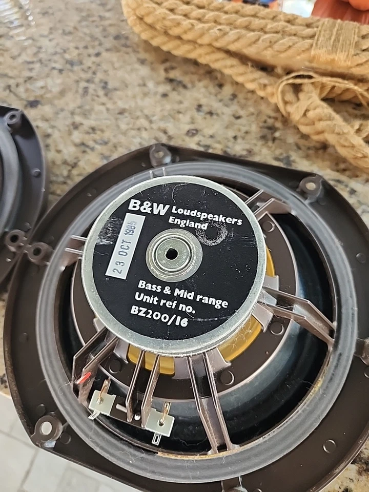2 pares de controladores de graves y rango medio B&W BZ 200/16 Foto 4 de 4
