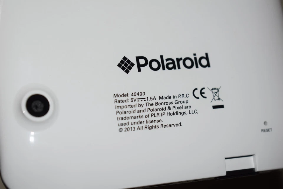 Polaroid 40490 Tablet Black White 7 inch screen case & keyboard bundle - Image 3 of 4