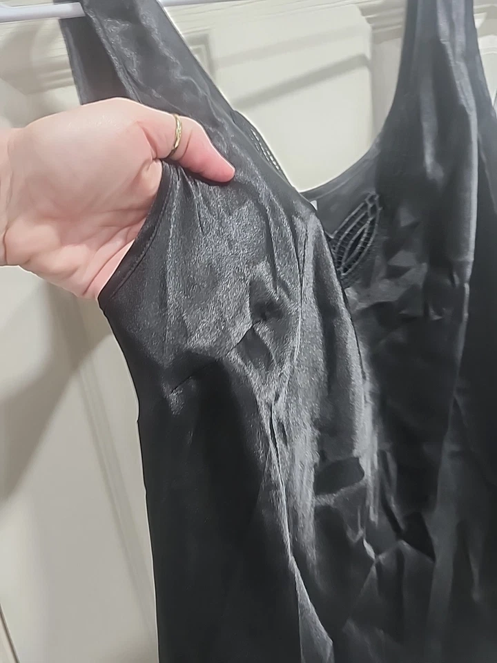 Top Cami Satinado Borde Encaje De Colección Talla M Negro Y2K Babydoll Romántico Bruja Cabernet Foto 3 de 4