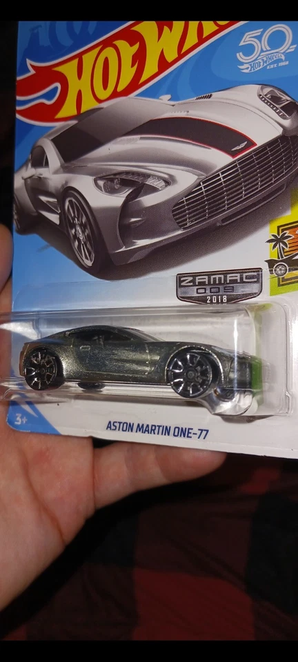 Hot Wheels HW Exotics Zamac Aston Martin One -77 2018 nuevo en paquete  Foto 2 de 3