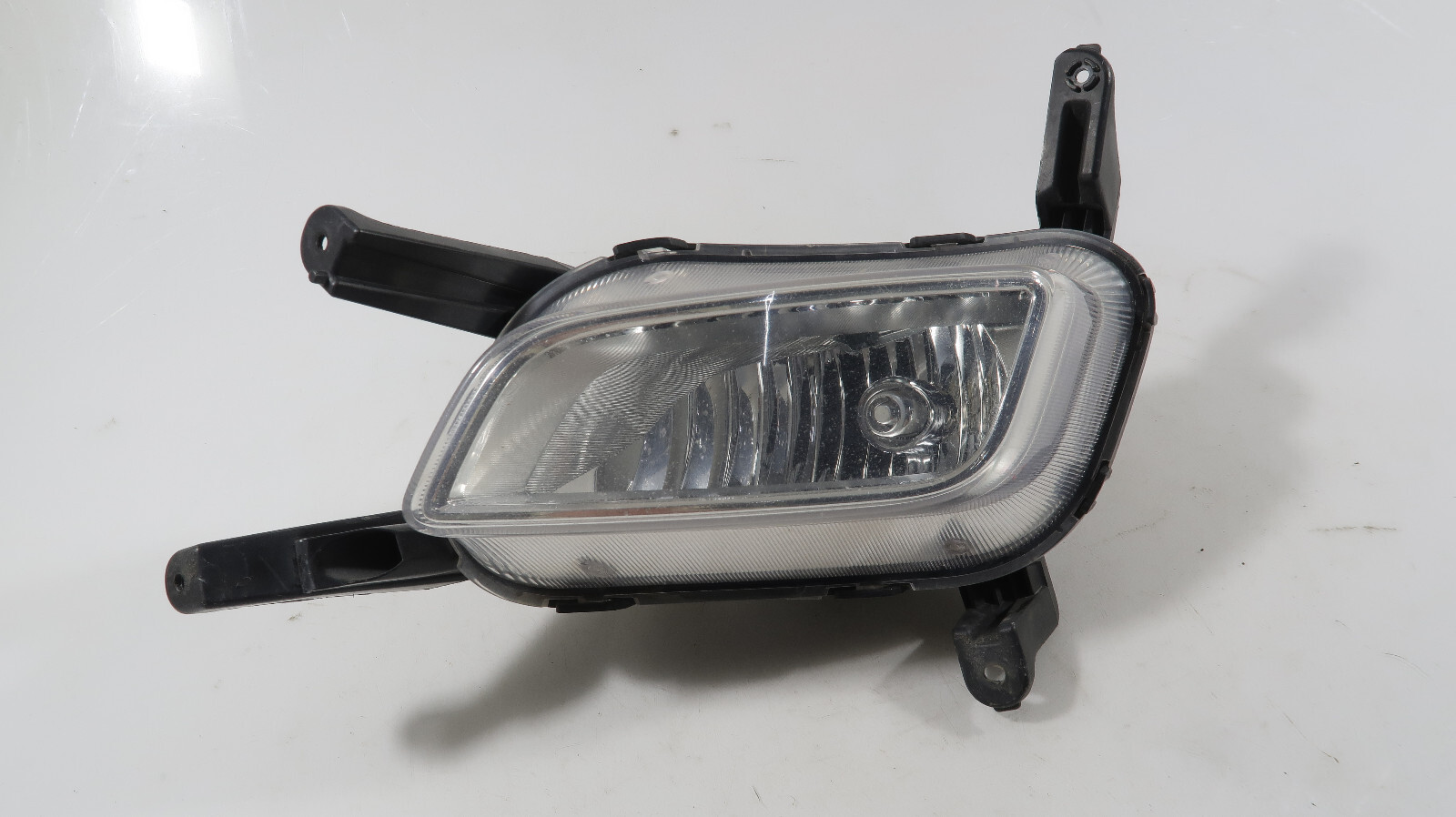 OEM | 2014 -- 2015 Kia Optima Halogen Fog Light (Left/Driver) #92201-2T5