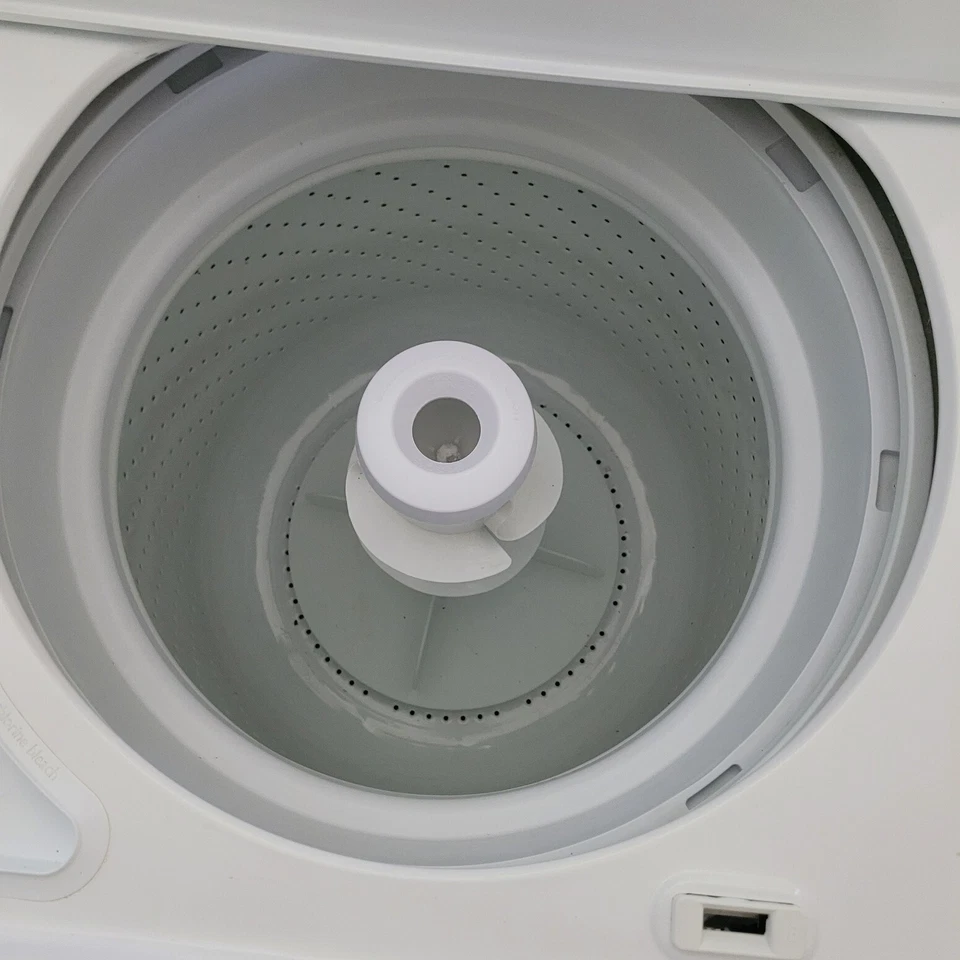WHIRLPOOL WASHING MACHINE - MODEL WTW4816FW2 - WORKS GREAT! - NO HOSES INCLUDED - Image 3 of 4