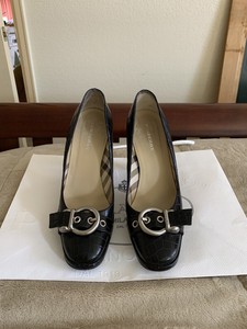 burberry pumps
