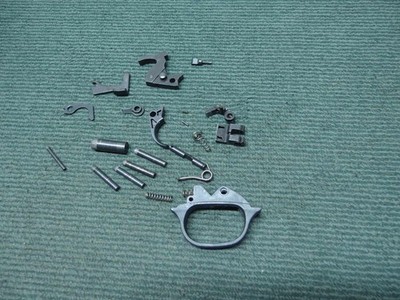 ROSSI - SINGLE-SHOT - RIFLE / SHOTGUN - PARTS LOT - FOR STANDARD SIZED FRAME