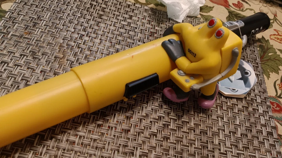 Monsters Inc CDA Агентство Обнаружения Детей Телескопическая Палочка Сабля Светящаяся Игрушка РЕДКАЯ - Изображение 2 из 4