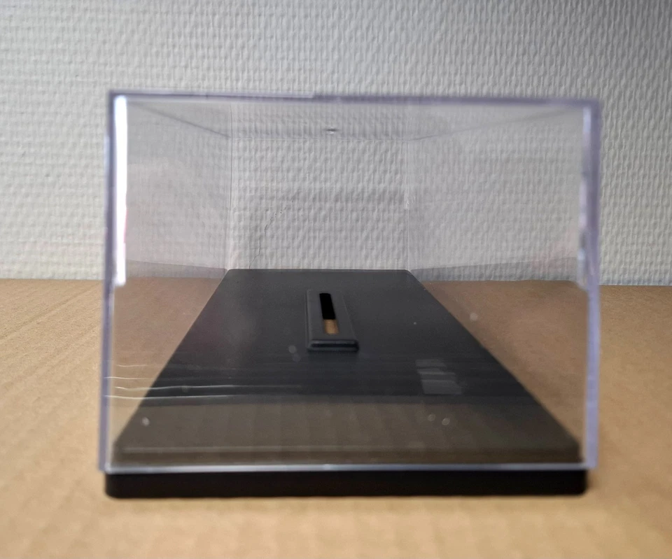 12 VETRINA 1/24 Alta 8 cm Lunga 21 cm + Base Nera NUOVA - Immagine 4 di 4