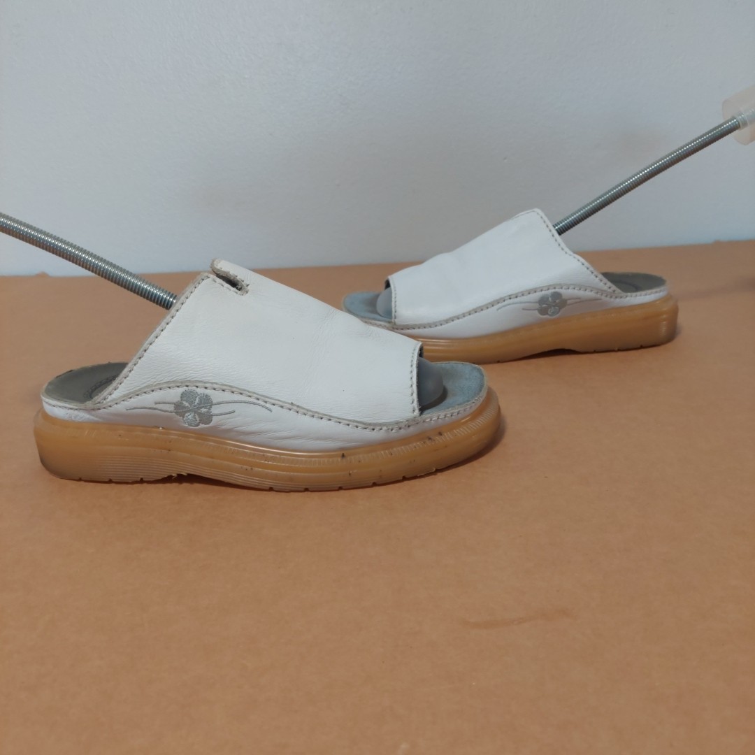 Dr Marten’s Leather Slide Mules Womens England White Y2K Vintage Doc SIZE 6