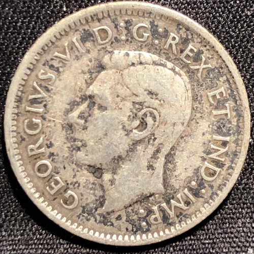 1946 Canada 10 Cent Silver Coin - F (Fine) condition