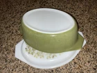 Vintage Pyrex Large Oval Casserole Dish 2.5 Qt Avocado Green Used Condition