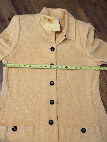 St. John Collection Blazer Size 12 Lt. Yellow 6 Button Front Longer Length READ - Picture 12 of 22