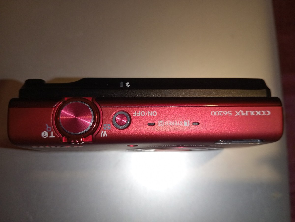 Nikon COOLPIX S6200 16.0MP Digital Camera ( Lens Error
