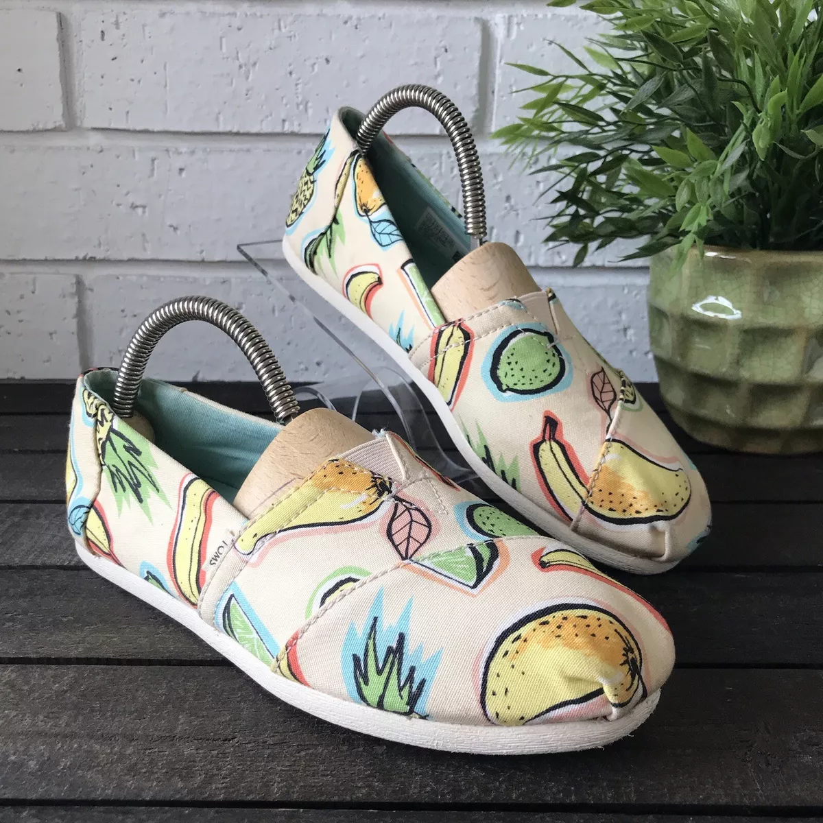 Toms coral pink hotsell
