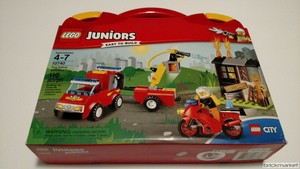 lego 10740 juniors fire patrol suitcase