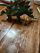 Jurassic Park World Action Attack STEGOSAURUS Mattel 2020 GWD62 Dinosaur