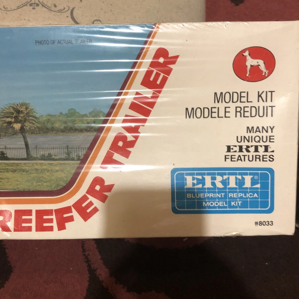 ERTL Great Dane 40ft Reefer Trailer Truck Model Kit #8033 - Image 3 of 4
