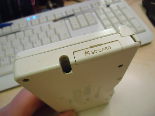 Nintendo DSi consola ok pero con un halo en pantalla abajo Pal España - Imagen 5 de 20