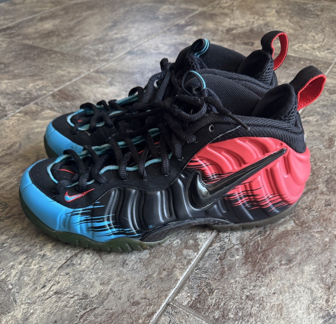blue red foamposite