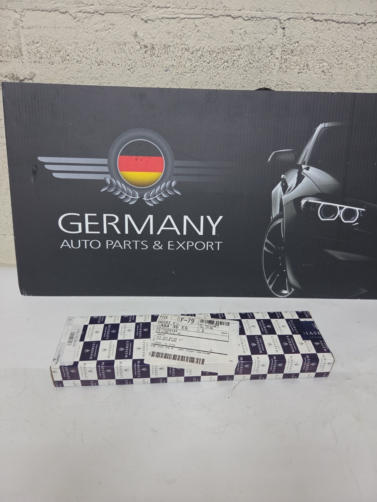 Maserati Ghibli Front Right Trim strips Pair P/N 673008193