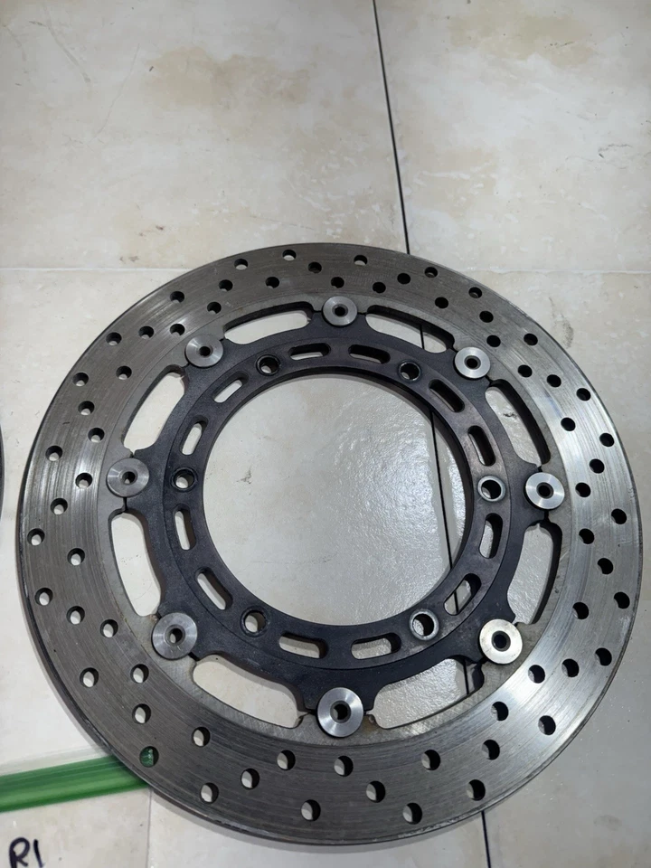 2002-2003 yamaha r1 Front Brake Rotors - Image 4 of 4