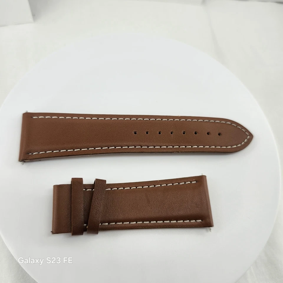 Nueva correa de cuero de becerro de 24 mm correa de reloj marrón claro para hebilla INVICTA blanca Foto 2 de 4