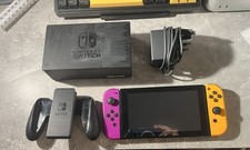 Nitendo Switch Console Bundle/Accessories
