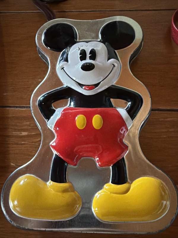 VTG 90s Mickey Mouse Disney Time Works  RARE Watch New in Collectors Gift Tin