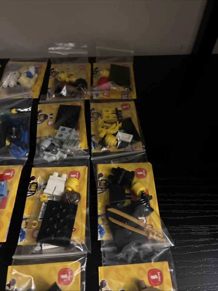 LEGO SERIES 1 Collectible Minifigures 8683 - Complete Set of 16 (SEALED) - Image 3 of 4