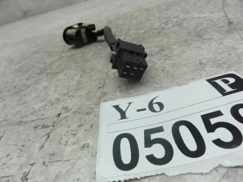 Power Window Switch L300 2005 Saturn Right Passenger Side Rear Back Door OEM - Image 4 of 4