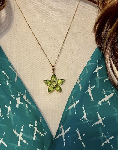 14k 14kt yellow gold flower peridot necklace QVC 18” L new 4.7 Grams - Picture 9 of 12