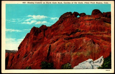 Postcard CO Colorado Springs Kissing Camels Garden of the Gods A12