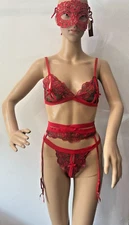seven 'til midnight lingerie thong, bra & garter red & black w cacique mask OS