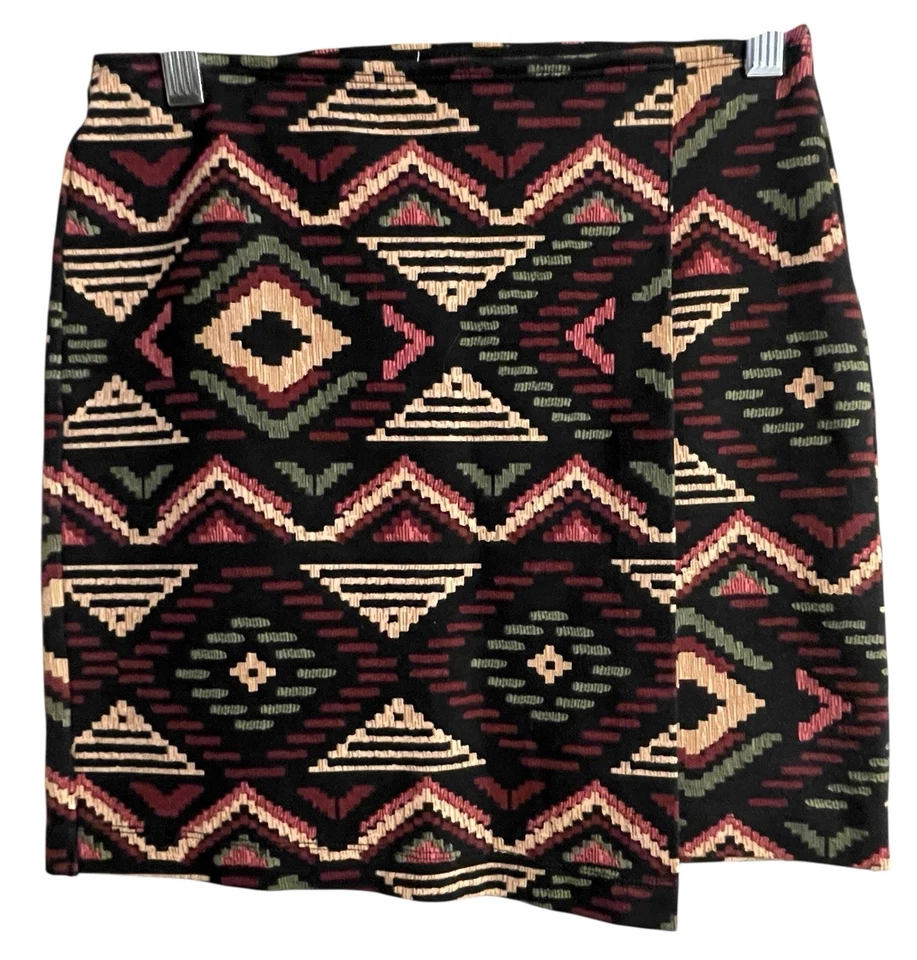 Minifalda Hollister Imitación Envolvente Talla S Western Boho Estampado Azteca Suroeste Usada en Excelente Condición Foto 3 de 4