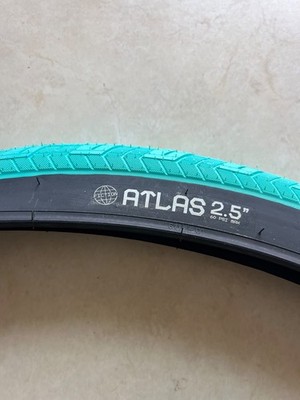 Atlas 29'' x 2,5 MTB / Wheelie Fahrrad Reifen Caribbean / Schwarz Seitenwand