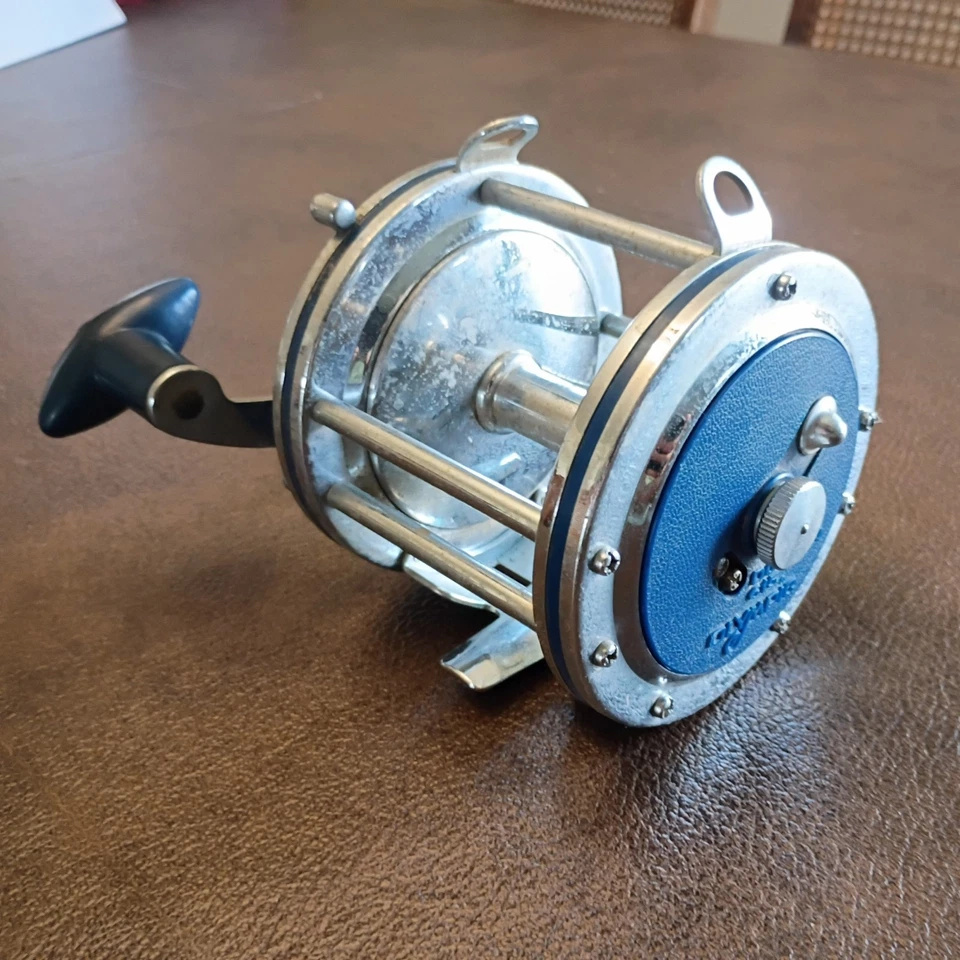 Carrete de pesca olímpico Dolphin 615 Foto 2 de 4