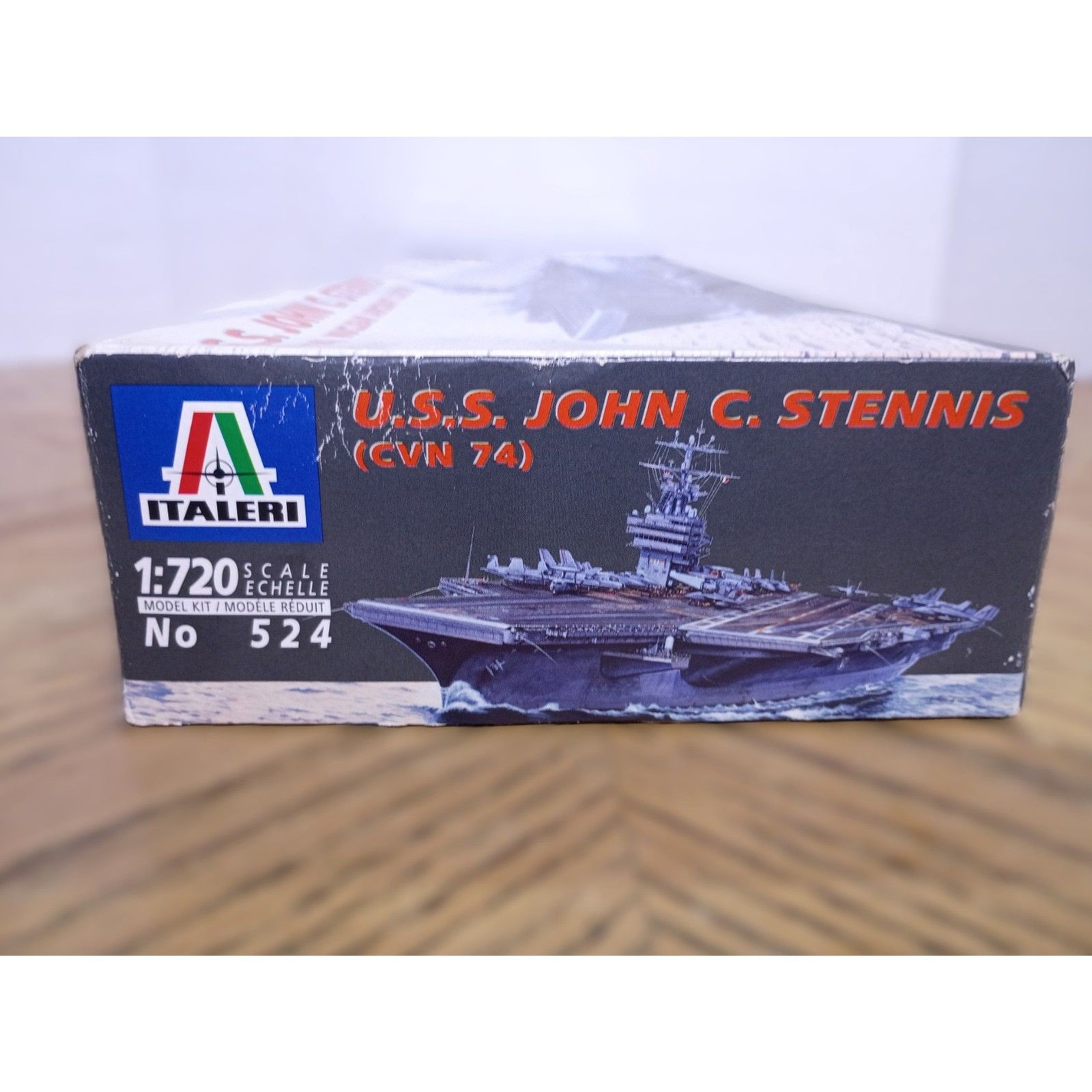 Italeri USS John C Stennis CVN 74 1/720 Nuclear Aircraft Carrier 524 Model Kit