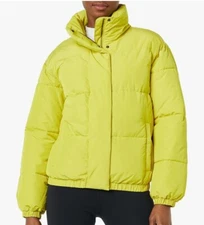 Amazon Essentials Women's Relaxed-Fit Mock-Neck Short Puffer Jacket, 4X