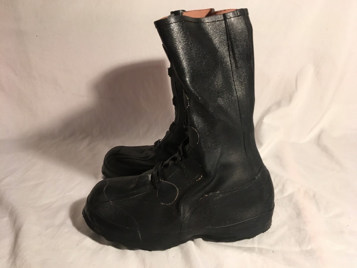 NEW OLD STOCK MINER INDUSTRIES MILITARY RUBBER 5 BUCKLE MID 
